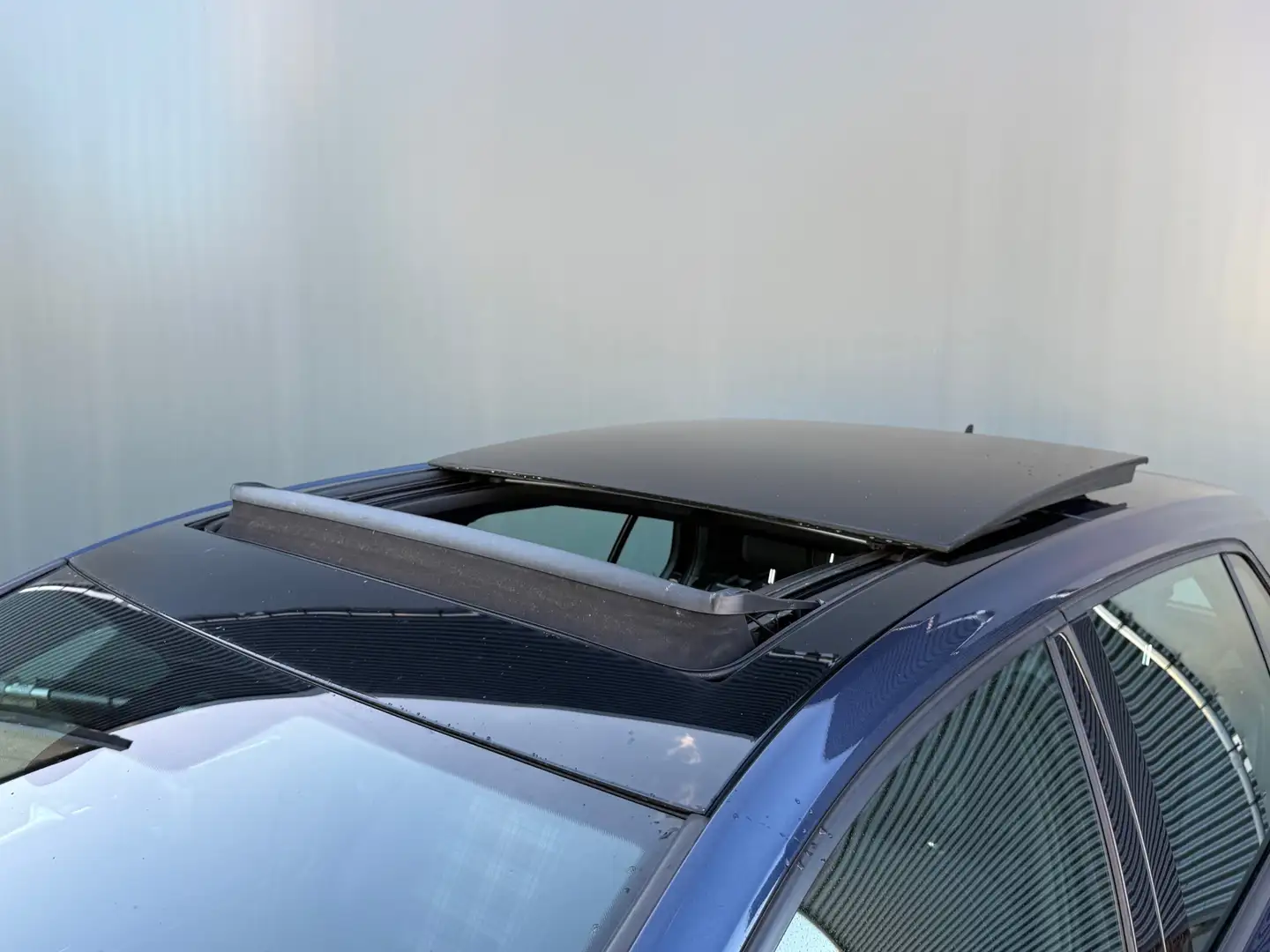 Volkswagen Golf BWJ 2015 | 1.4 TSI 204PK GTE | PANO DAK | LED | CL Blauw - 2