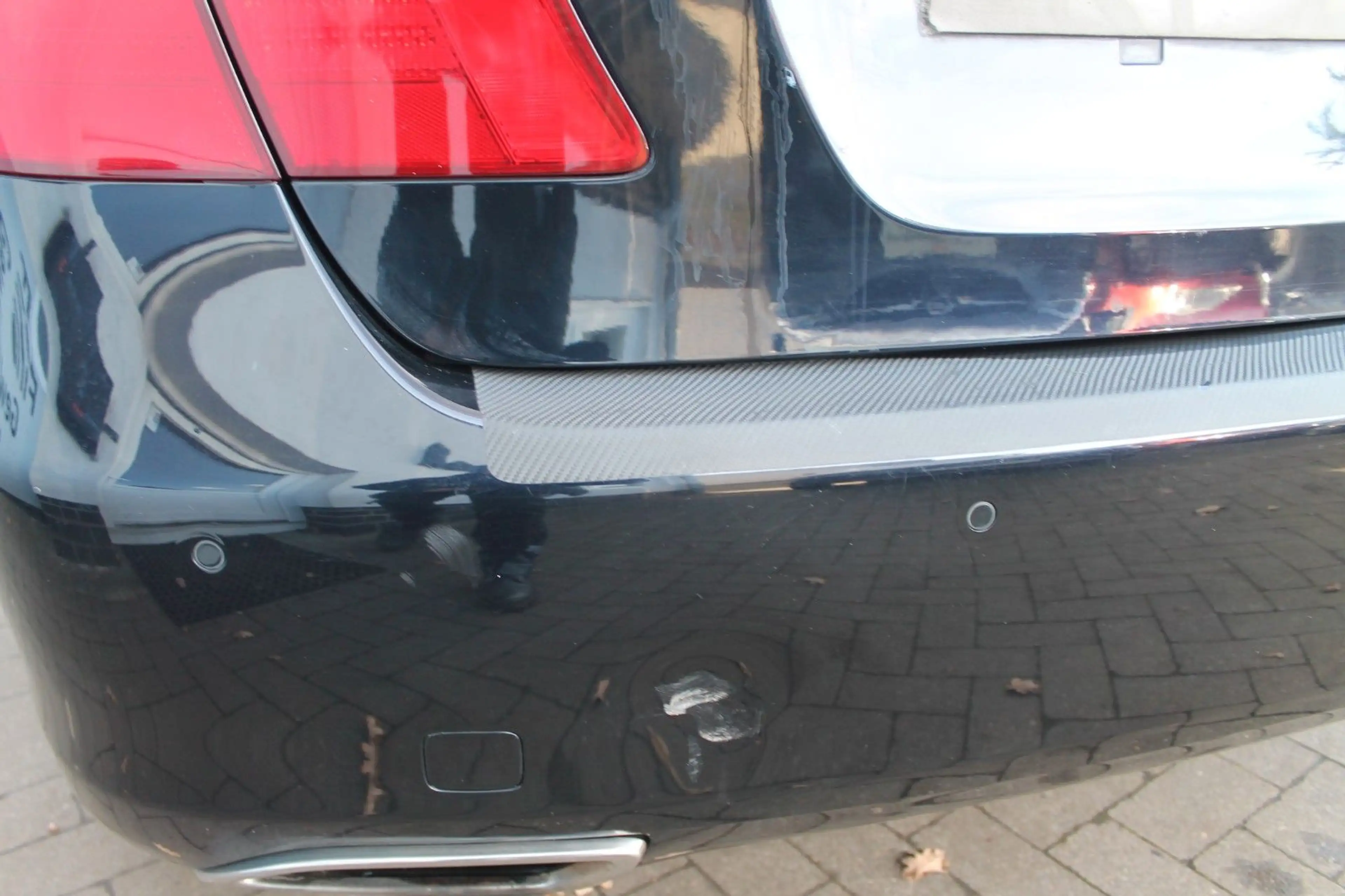 Lexus LS 600 h — photo 10