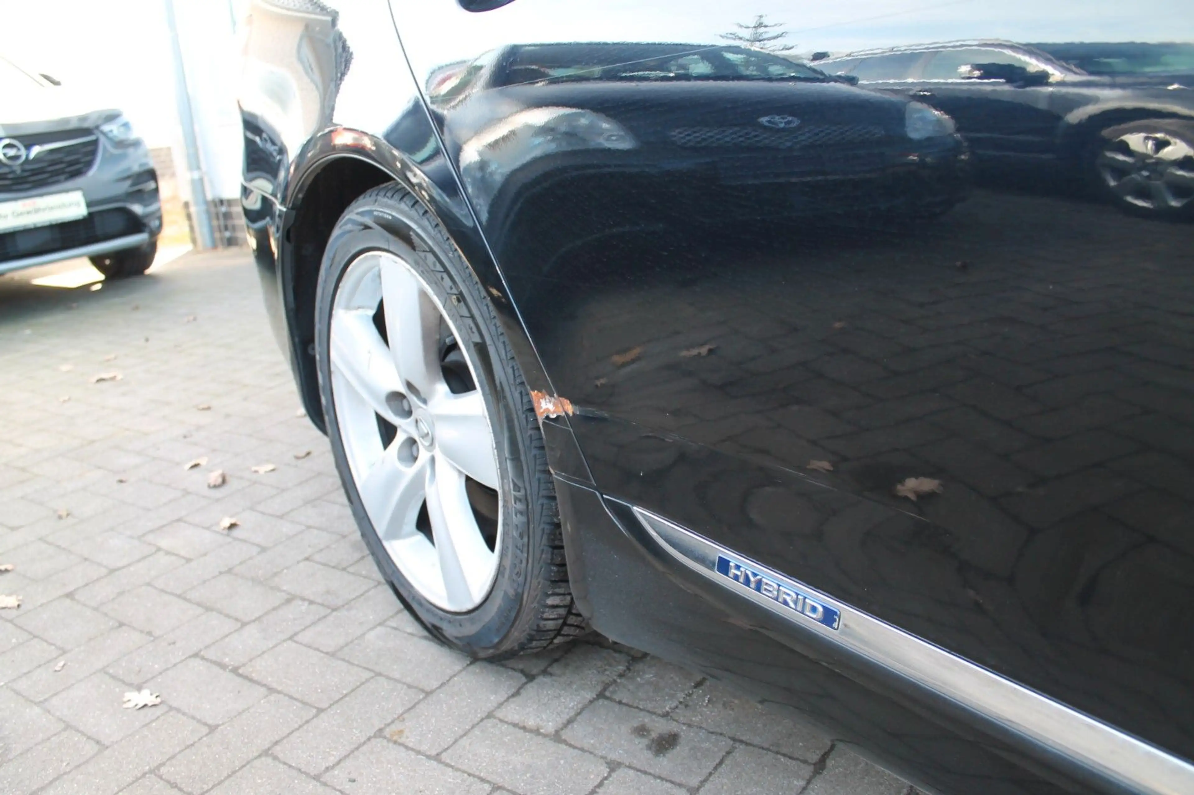 Lexus LS 600 h — photo 5