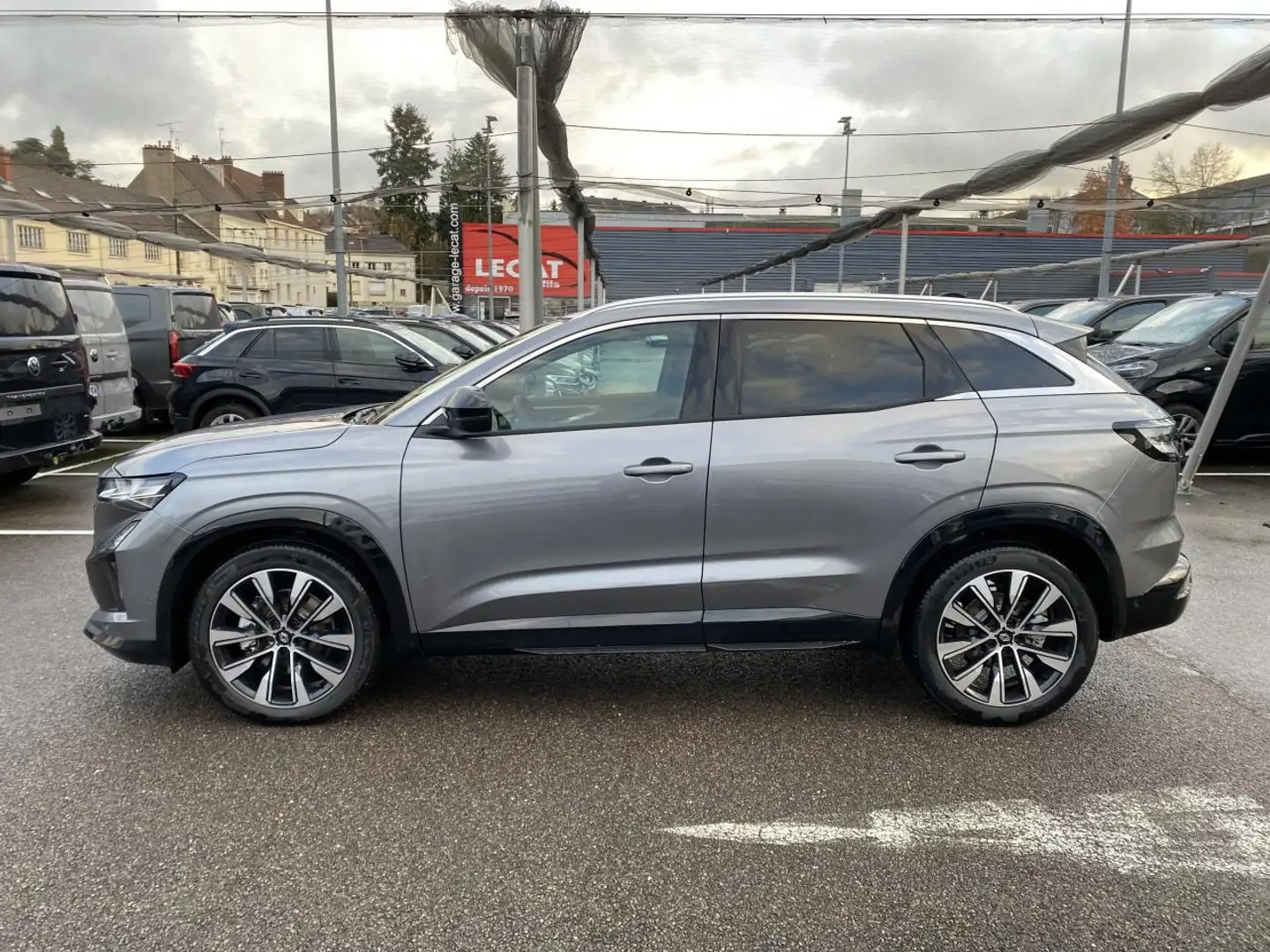 Renault Austral (2) 1.2 E-Tech Hybride 200 BVA multi-modes Techno PACK FAMILLE Gris - 2