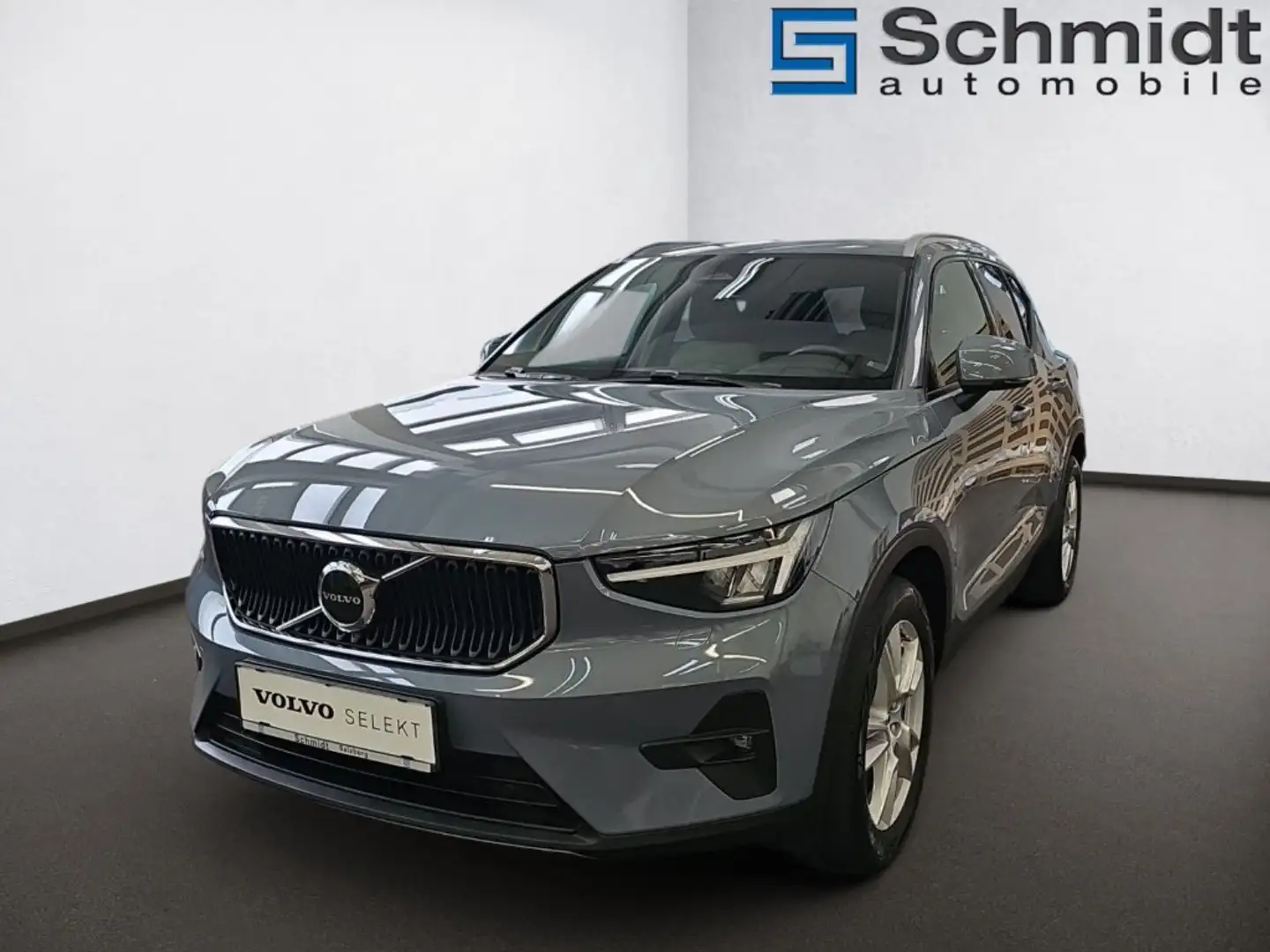 Volvo XC40 B4 Mild Hybrid AWD Core Aut. Grau - 1