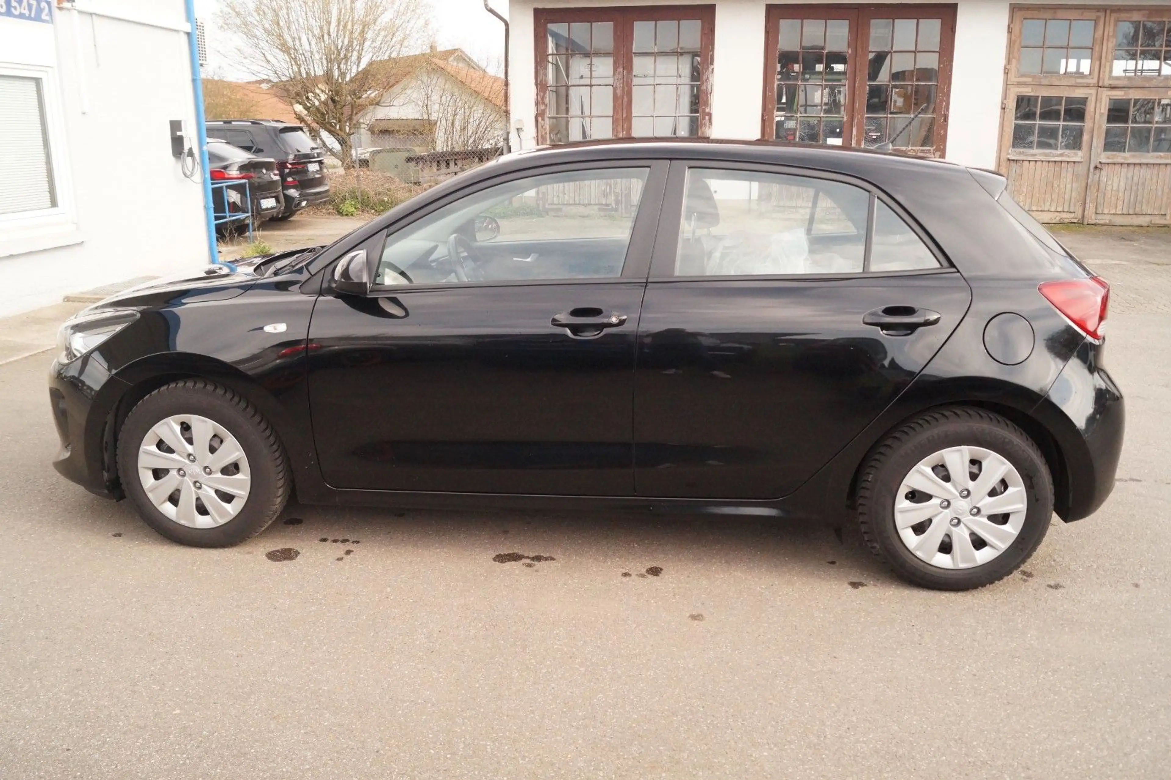 Kia Rio — photo 5