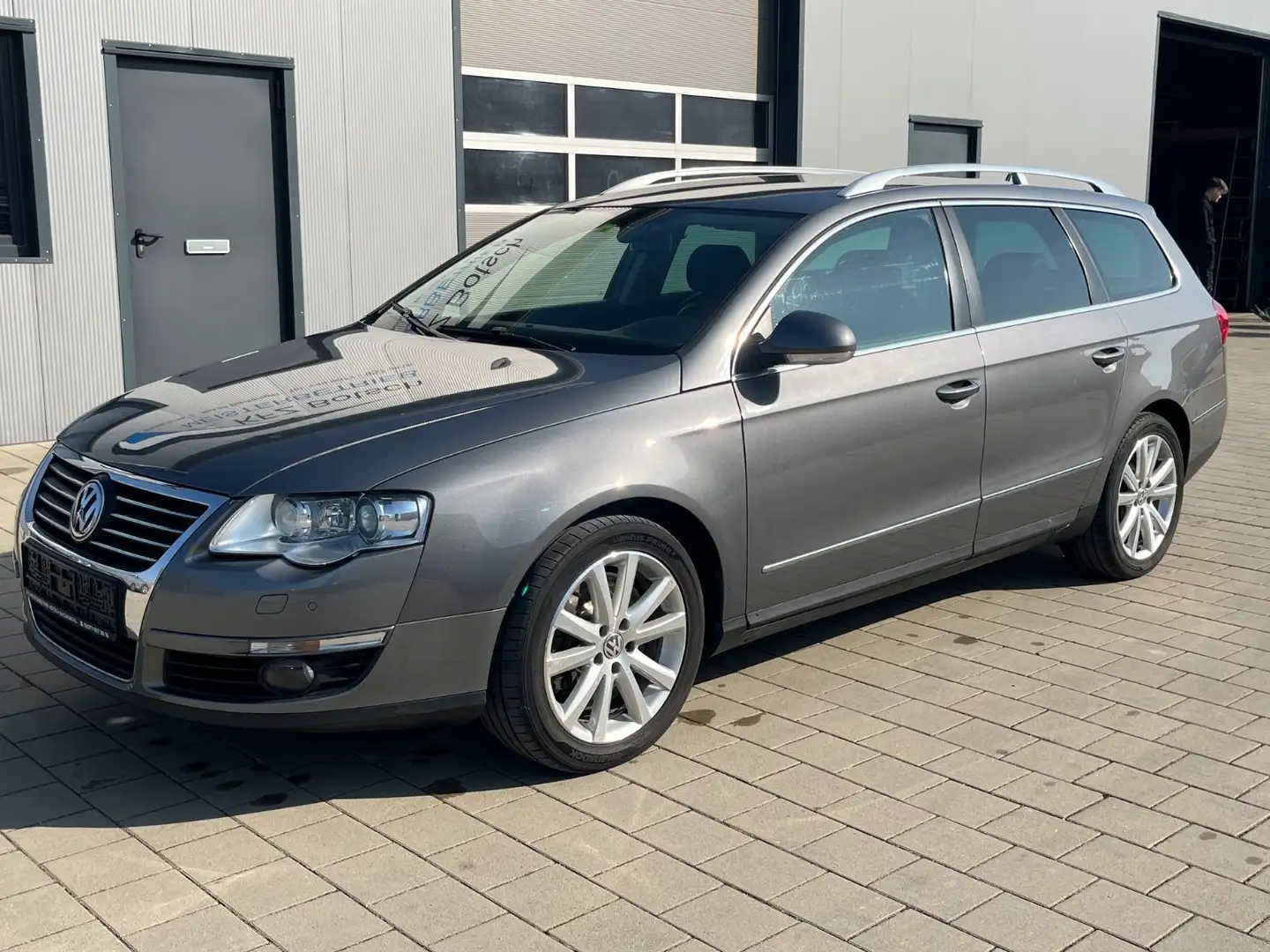 Volkswagen Passat Variant V6 Highline STEUERKETTE NEU Gris - 1