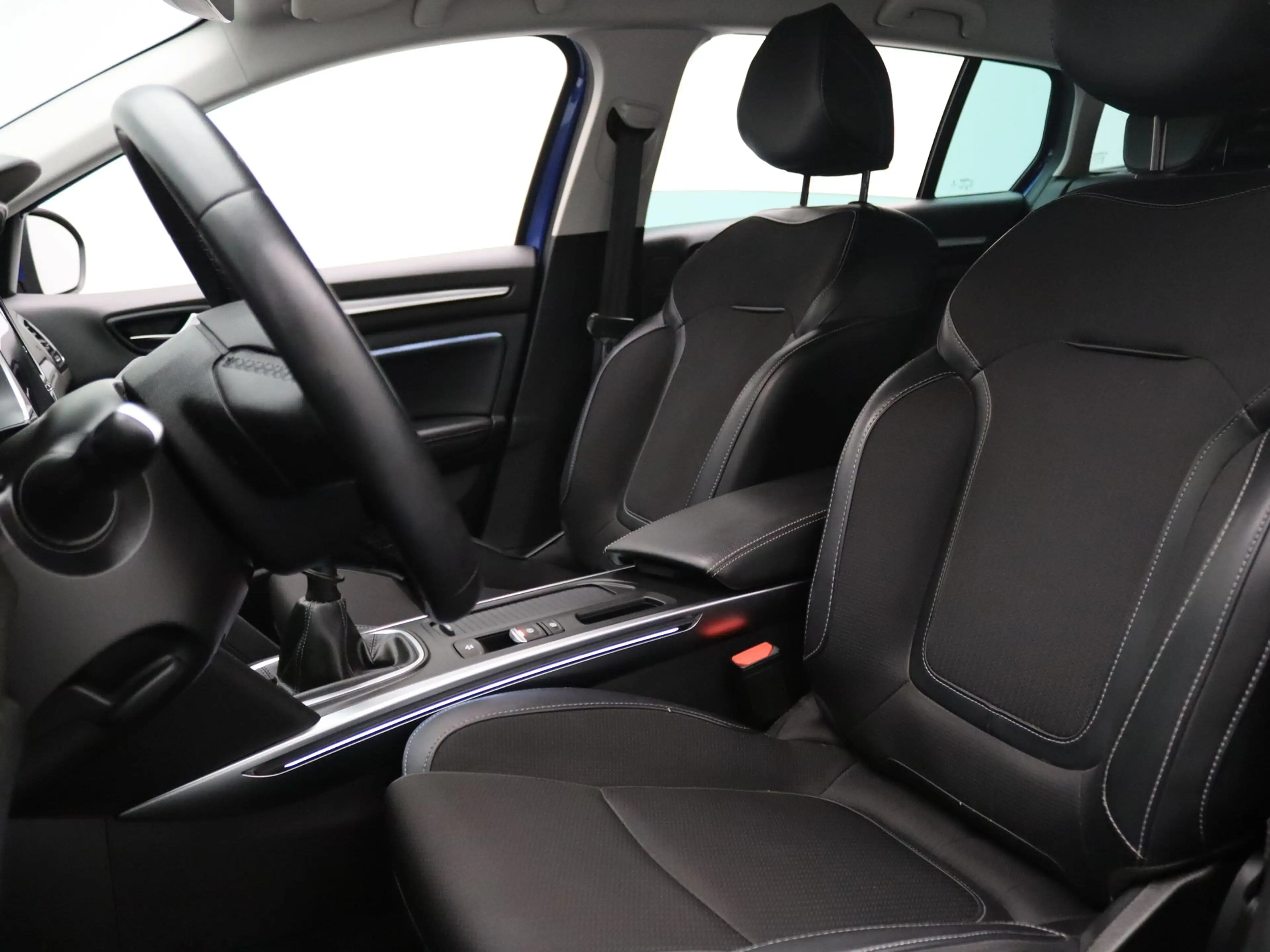 Renault Megane Estate 140pk TCe Intens Apple Carplay/Android Auto — photo 5