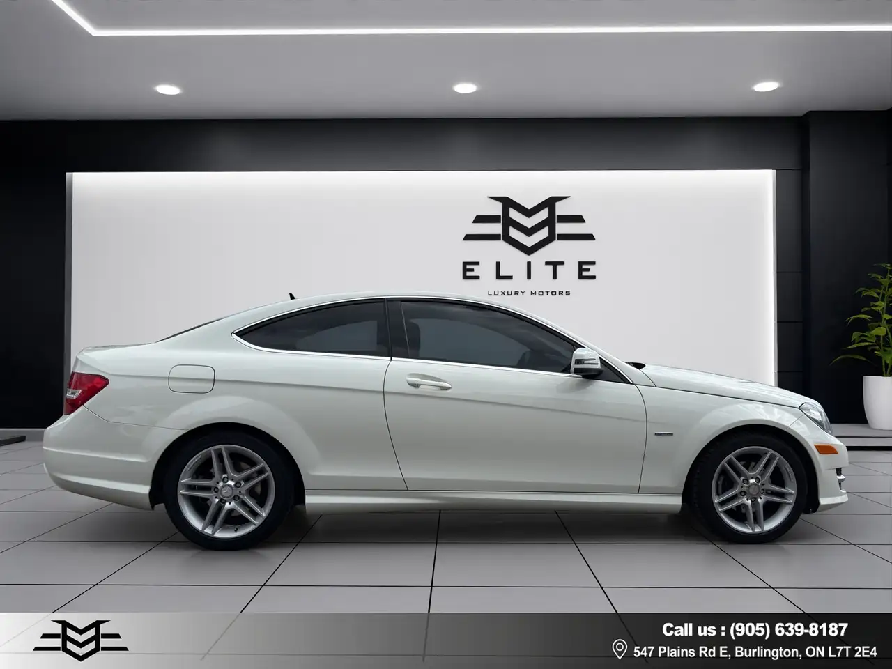 Mercedes-Benz C-Class снимка Mercedes-Benz C-Class