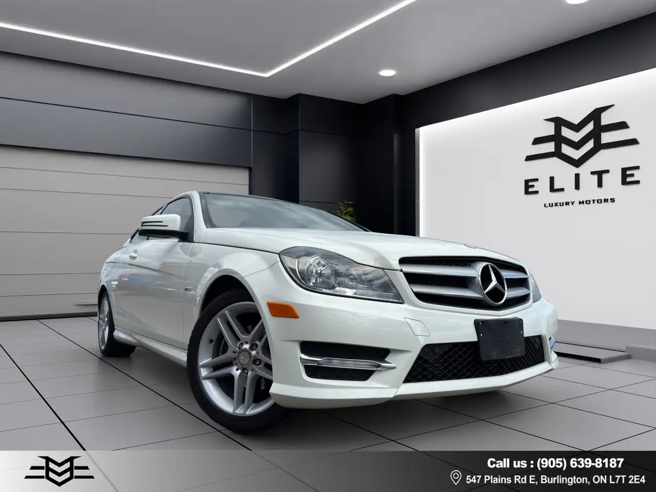 Mercedes-Benz C-Class снимка Mercedes-Benz C-Class