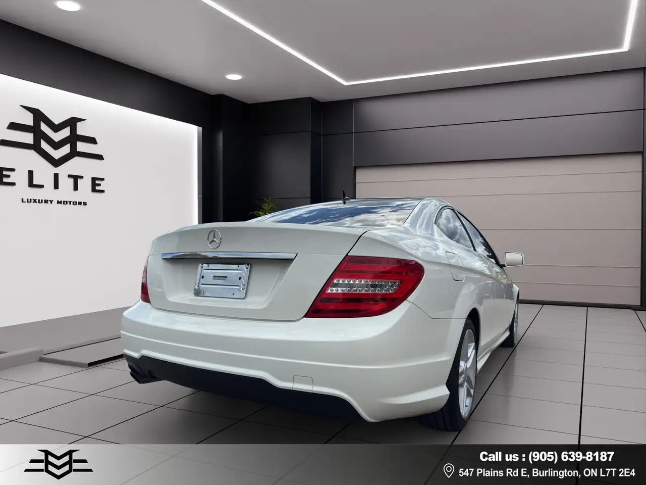 Mercedes-Benz C-Class снимка Mercedes-Benz C-Class