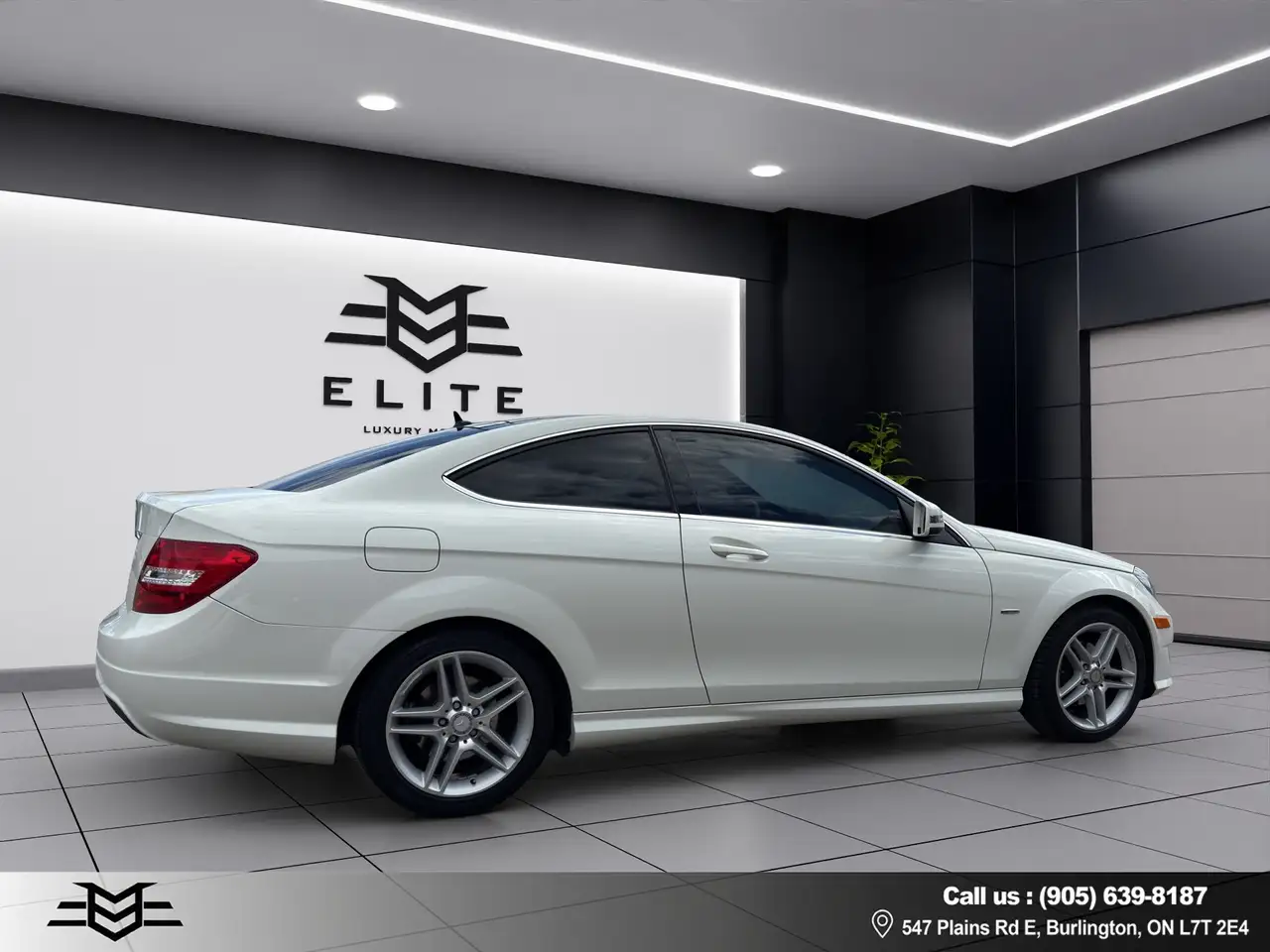 Mercedes-Benz C-Class снимка Mercedes-Benz C-Class