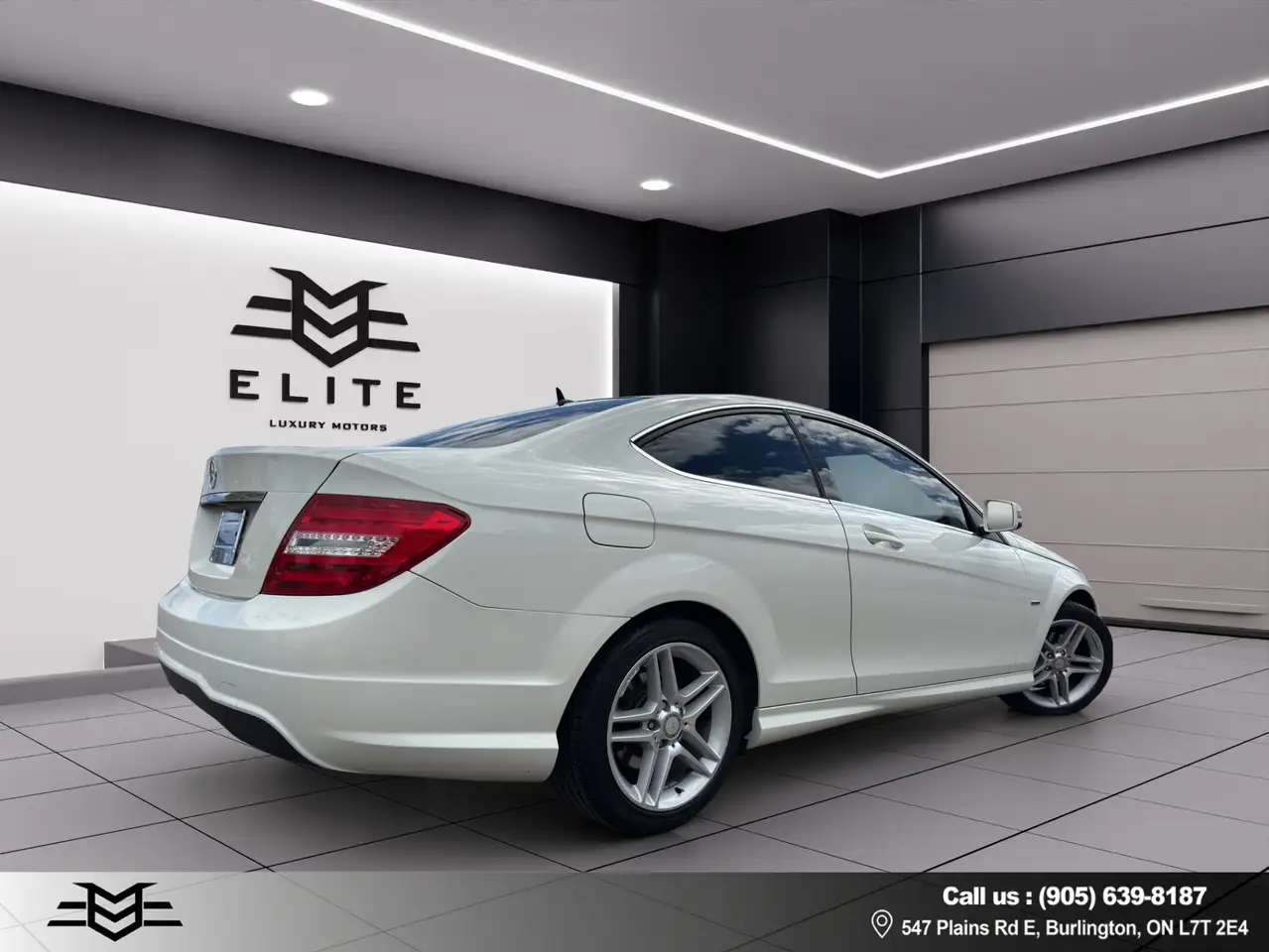 Mercedes-Benz C-Class снимка Mercedes-Benz C-Class