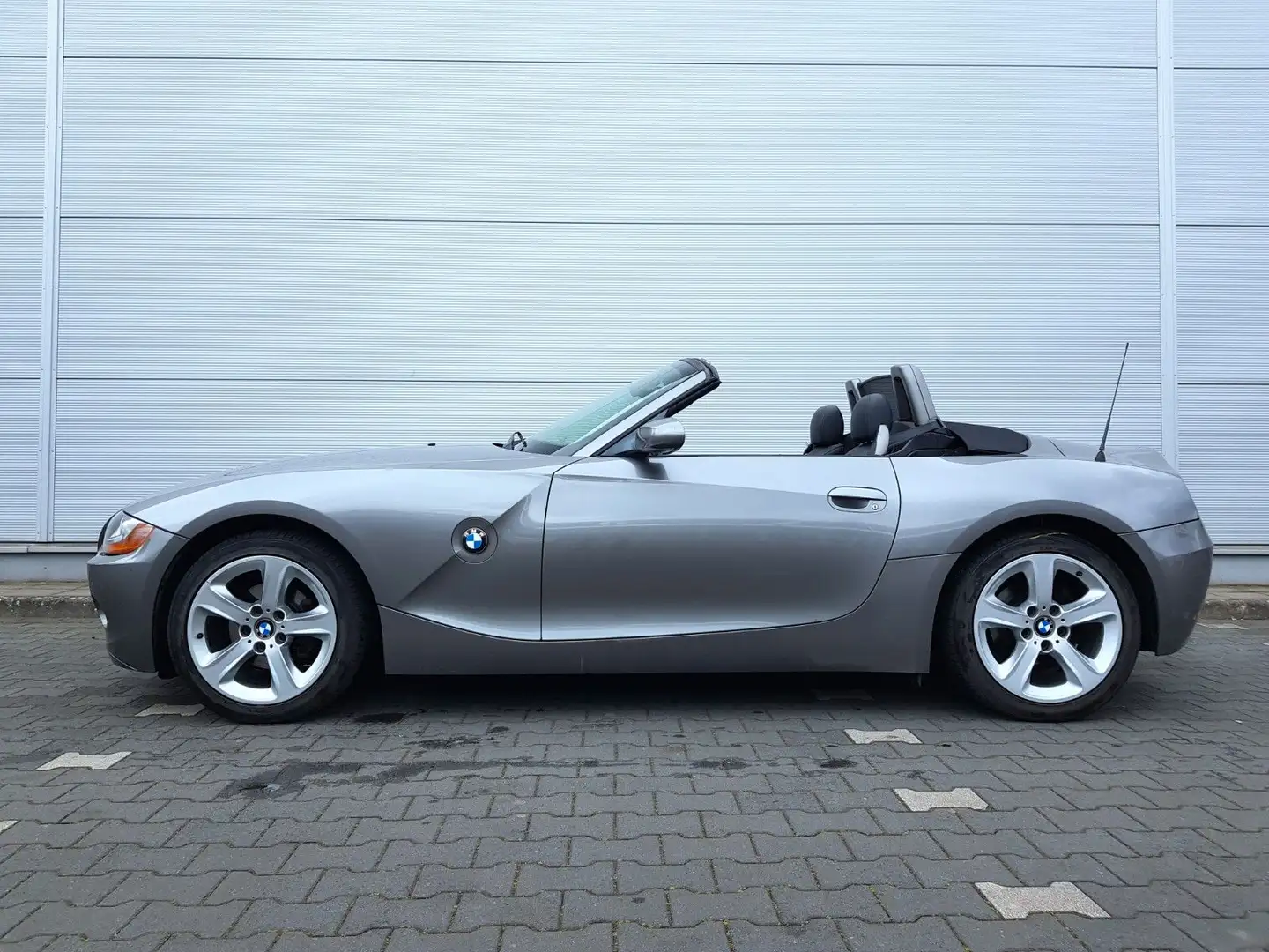 BMW Z4 Roadster 2.2i Gris - 1