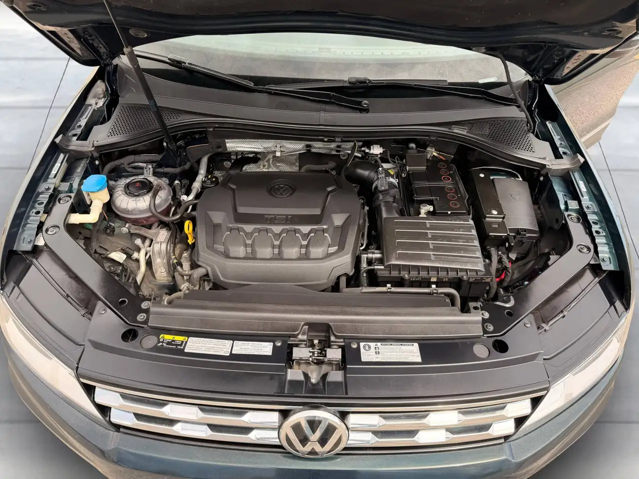 Volkswagen Tiguan снимка Volkswagen Tiguan