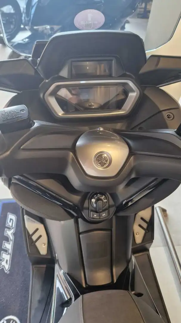 Yamaha X-Max 125 Schwarz - 2
