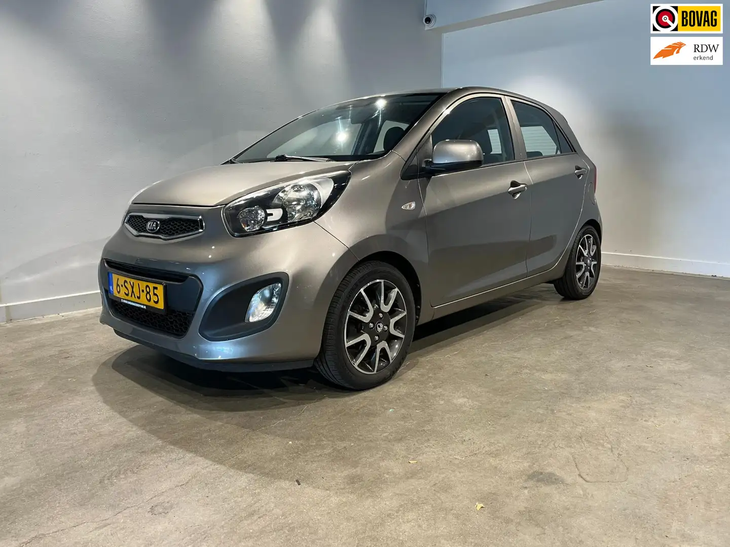 Kia Picanto 1.2 CVVT Comfort Pack Gris - 1