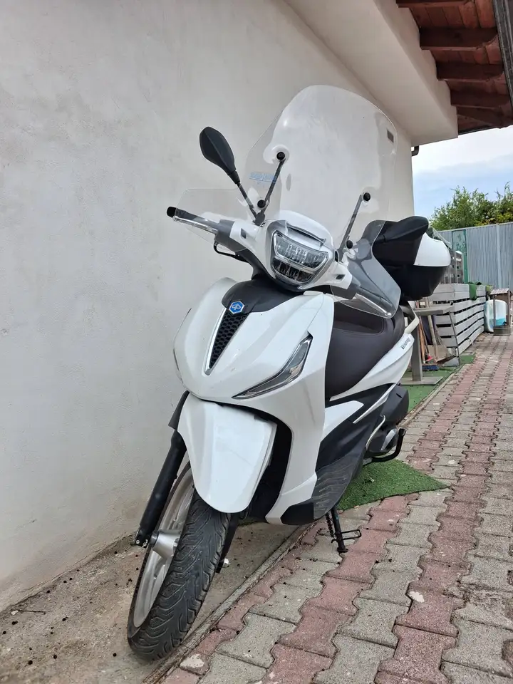 Piaggio Beverly 300