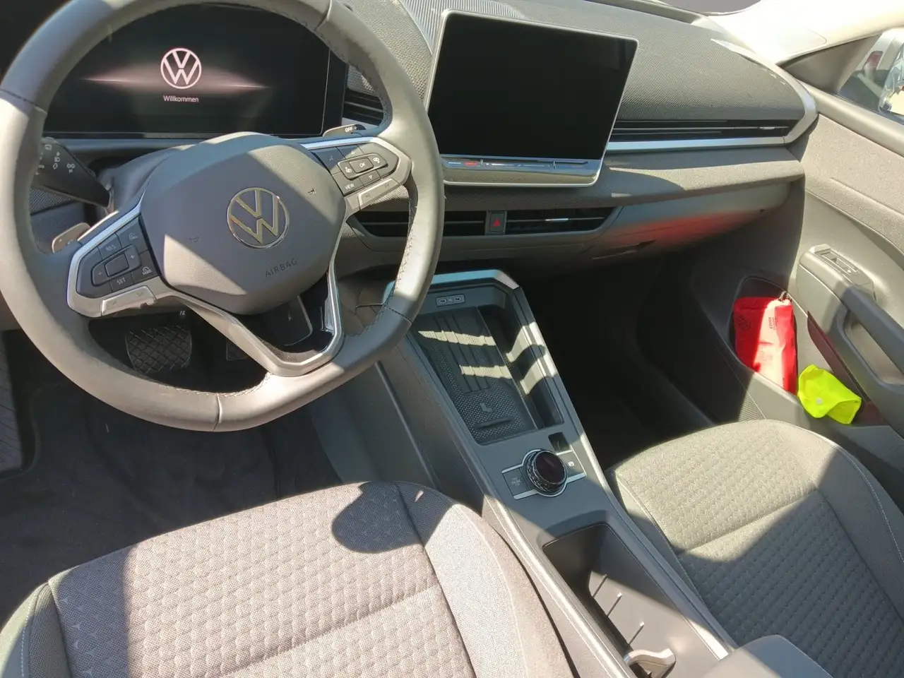 Volkswagen T-Roc 4Me eTSI DSG 15