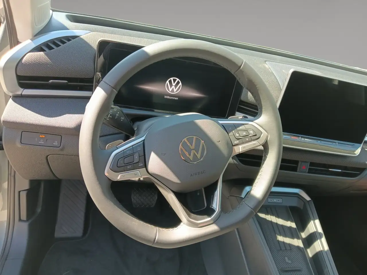 Volkswagen T-Roc 4Me eTSI DSG 16