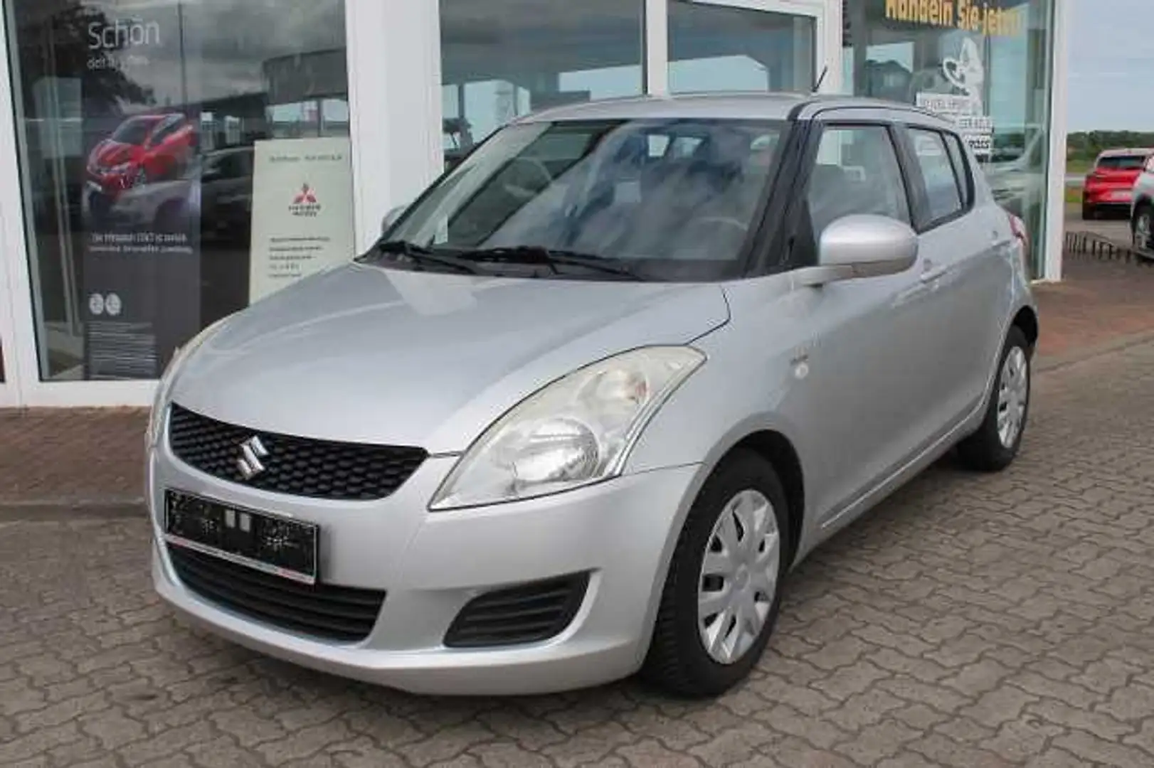 Suzuki Swift 1.3 DDiS Club Plateado - 1