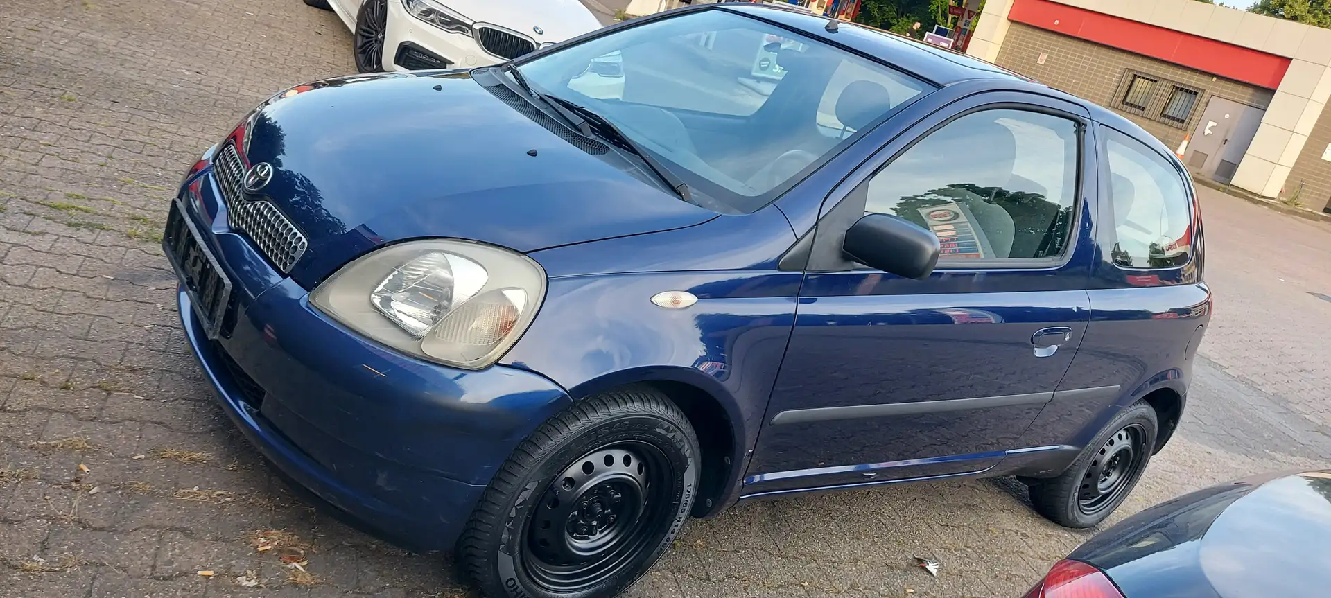 Toyota Yaris 1.0 linea luna,*****2Hand,Tüv neu***** Bleu - 1