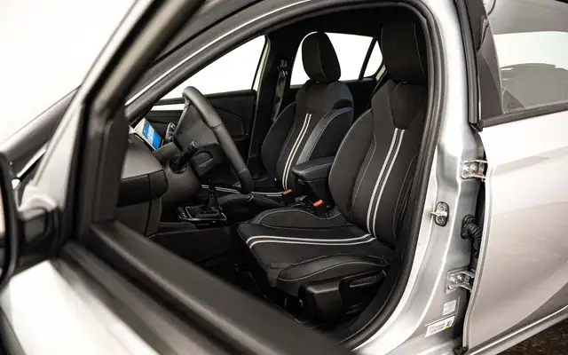 Opel Corsa view 8