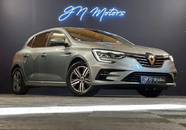 Renault Megane view 2