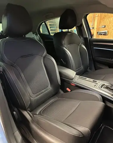 Renault Megane view 10