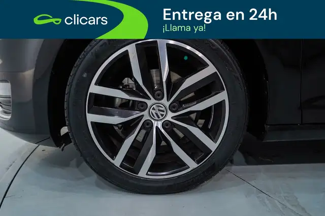 Volkswagen Golf view 11
