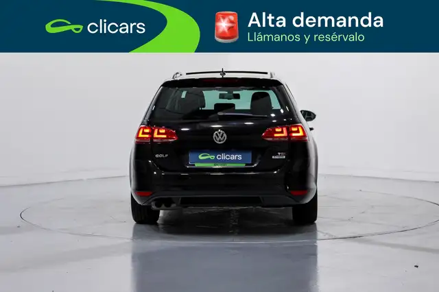 Volkswagen Golf view 4