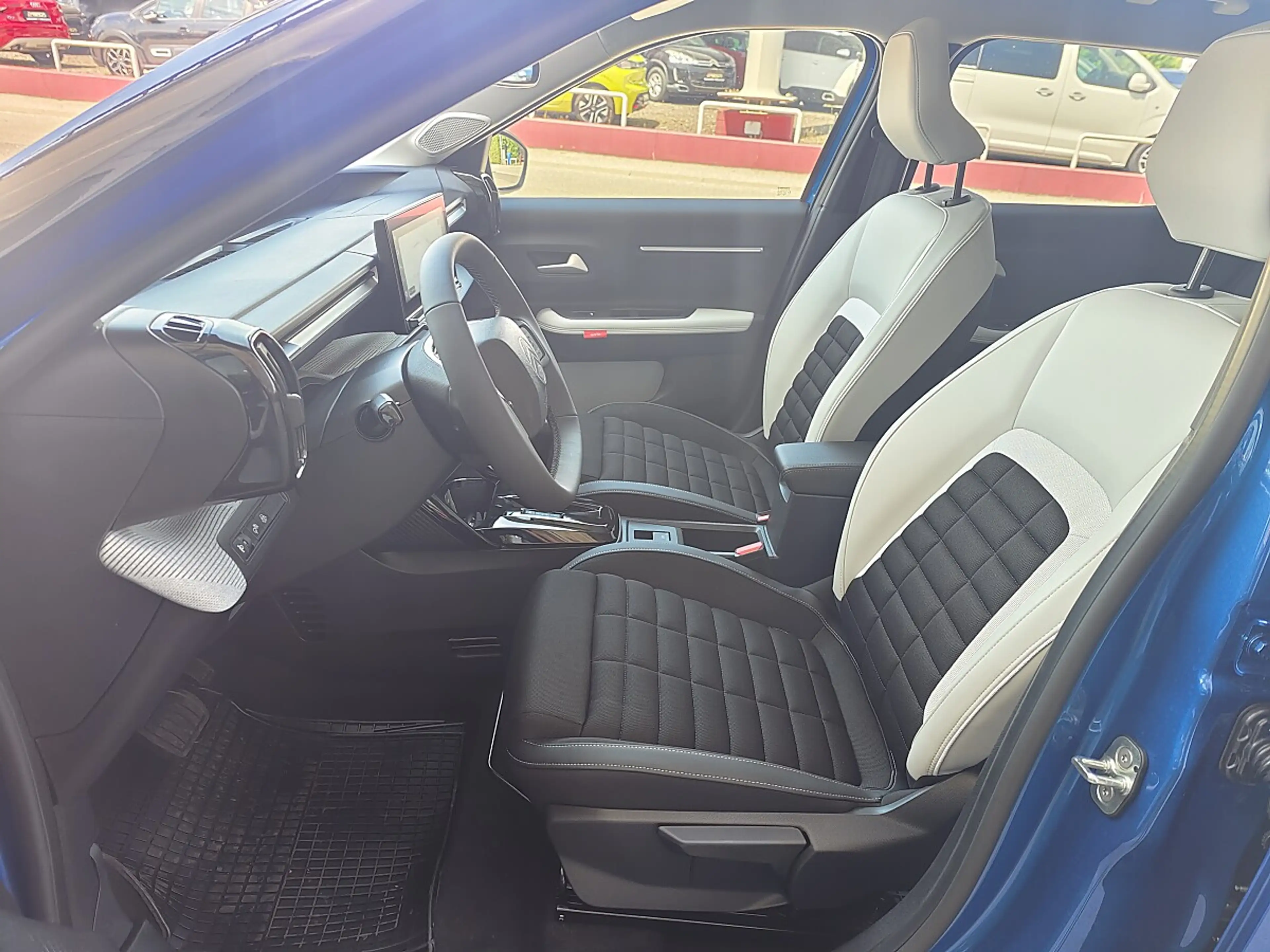 Citroen C3 Aircross e-C3 Aircross 113 Extended Range 54kWh MAX LAGE... — photo 3
