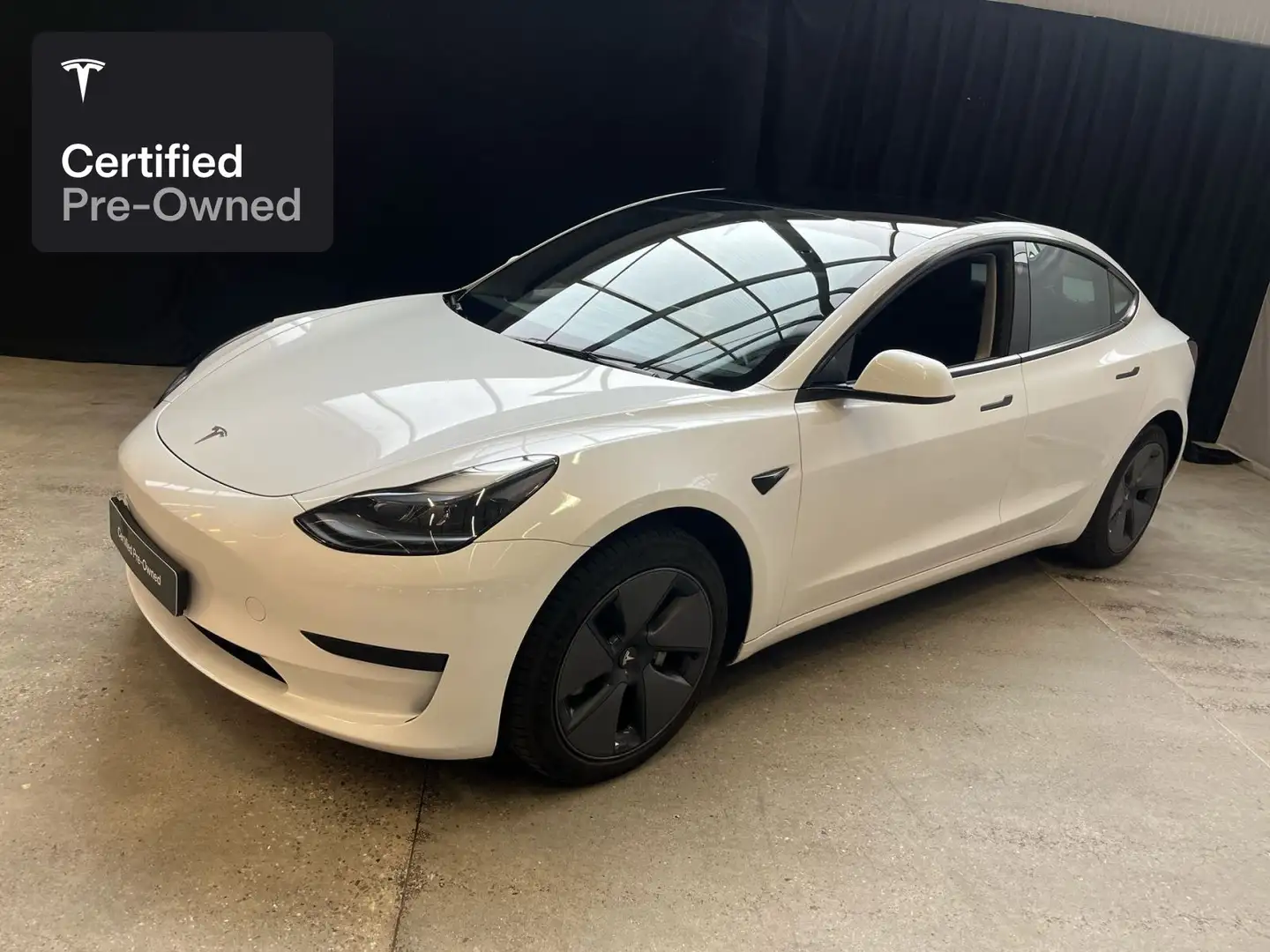 Tesla Model 3 Rear-Wheel Drive “Certified Pre-Owned” Blanc - 1