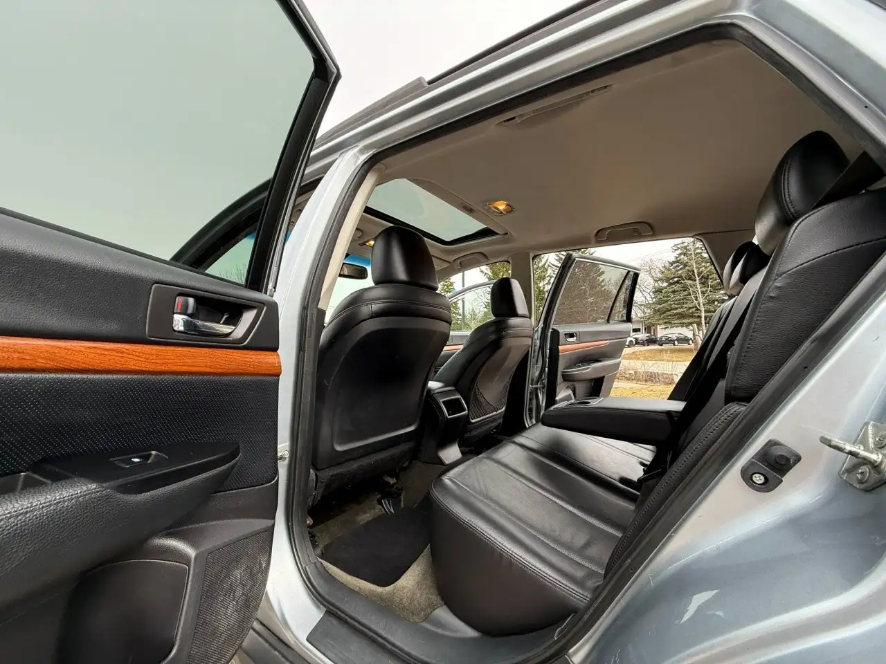 Subaru OUTBACK снимка Subaru OUTBACK