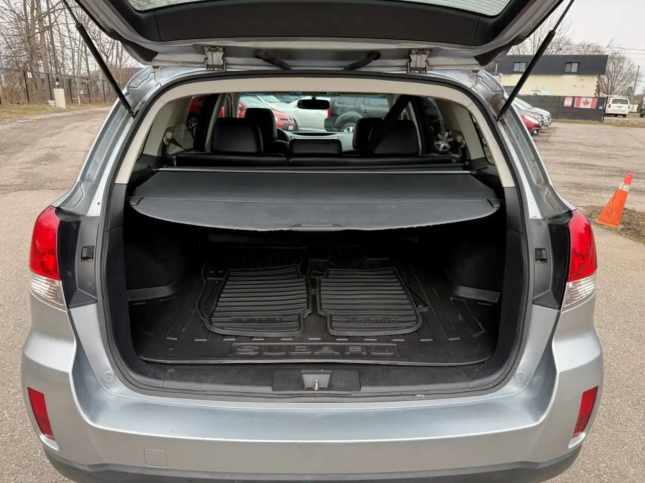 Subaru OUTBACK снимка Subaru OUTBACK