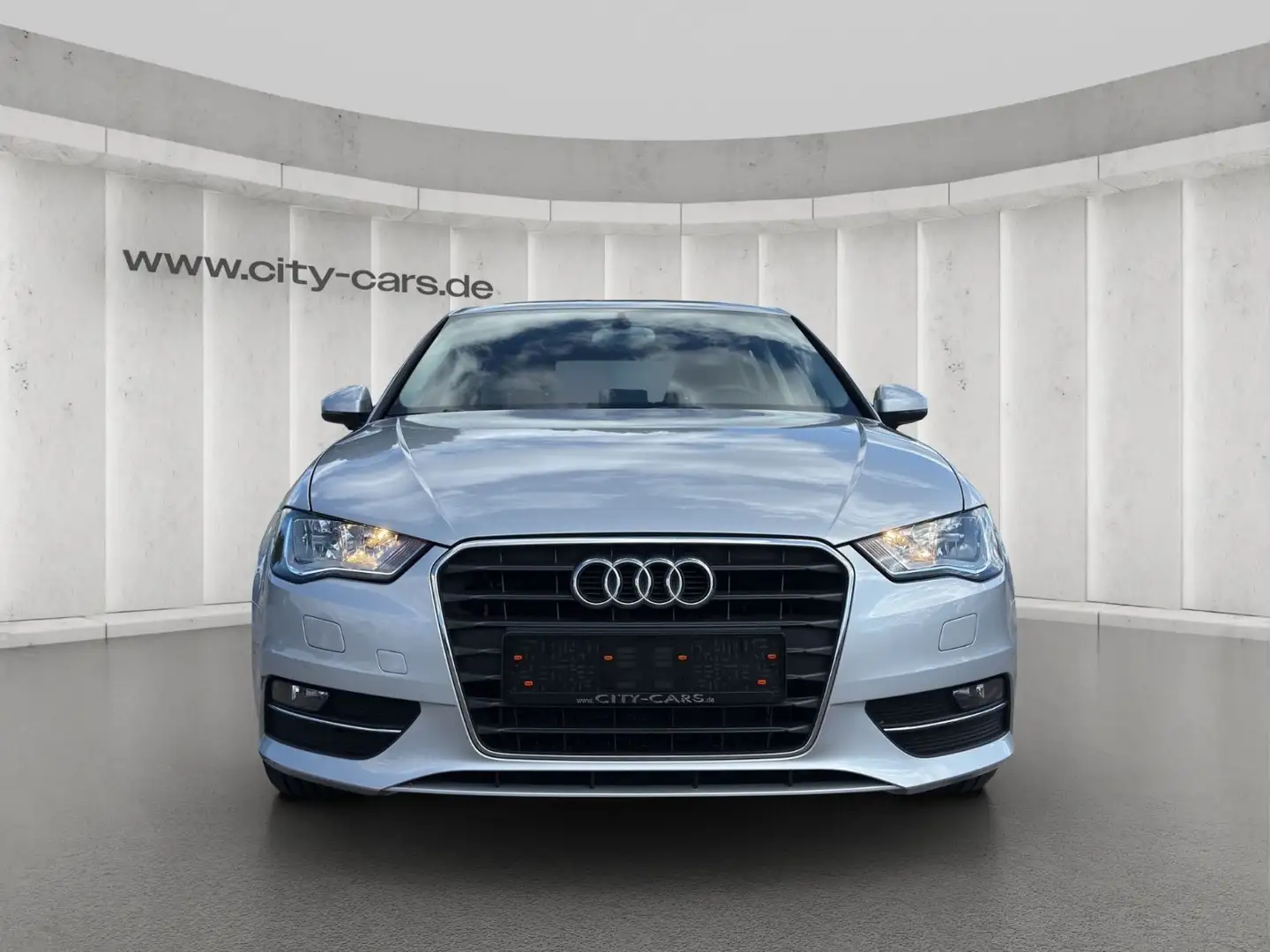 Audi A3 Sportback attraction*Navigation*Tempomat Silber - 2