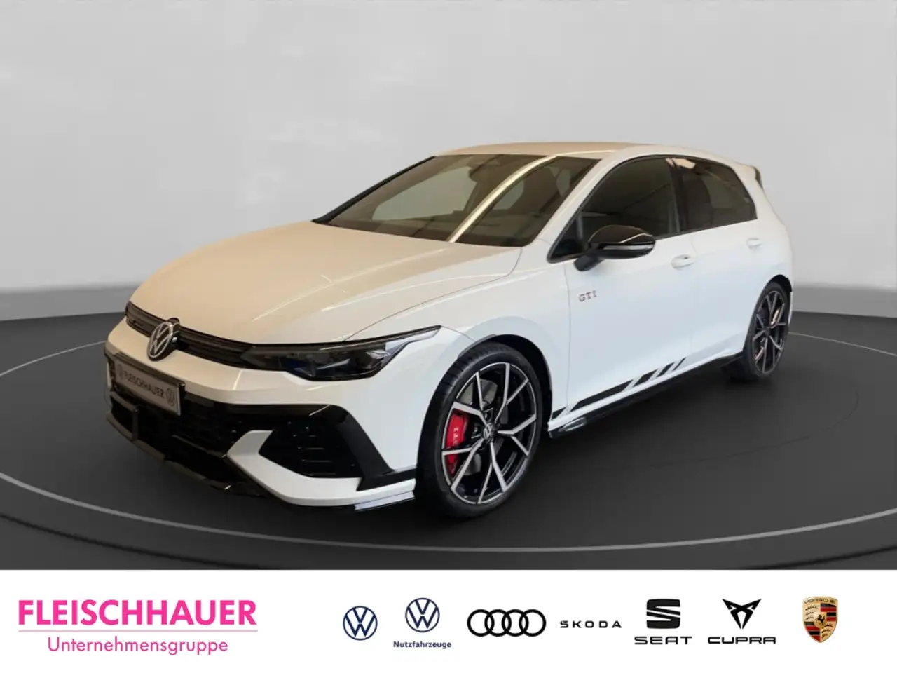 Volkswagen Golf GTI VIII 2.0 TSI Clubsport DAB Navi LED 360 Kamera SHZ — photo 1 of 15