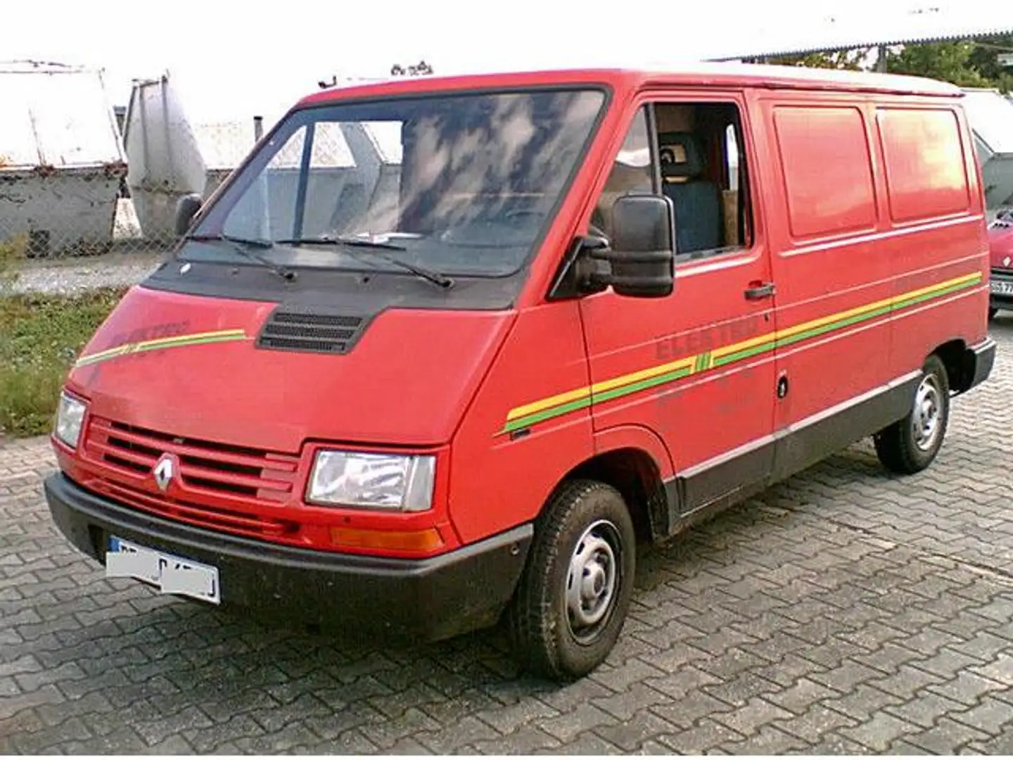 Renault Trafic 1.9 Diesel / wenig km // startet nicht Rouge - 2