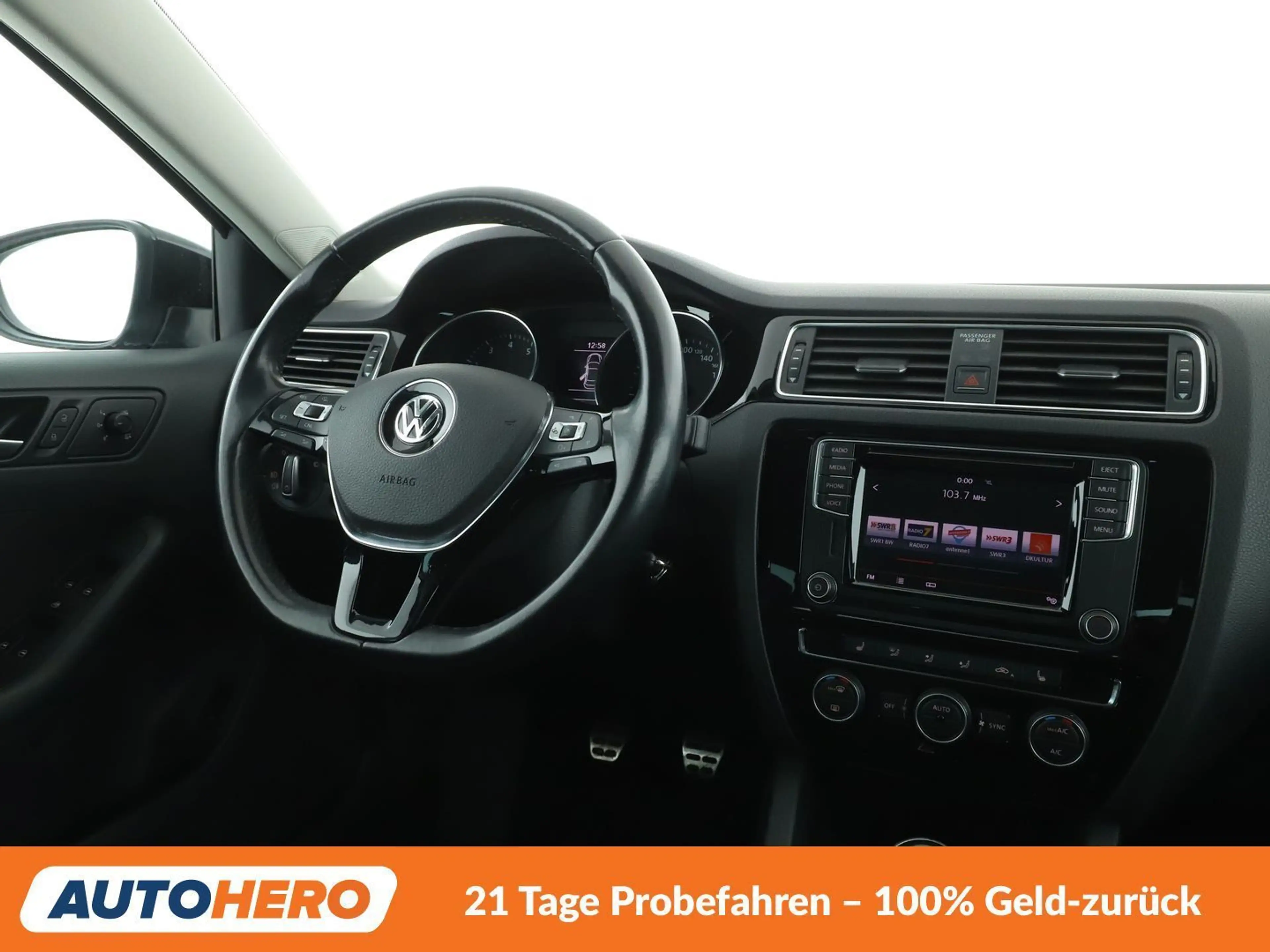Volkswagen Jetta 1.4 TSI Allstar BMT *BI-XENON*TEMPO*PDC*SHZ* — photo 13