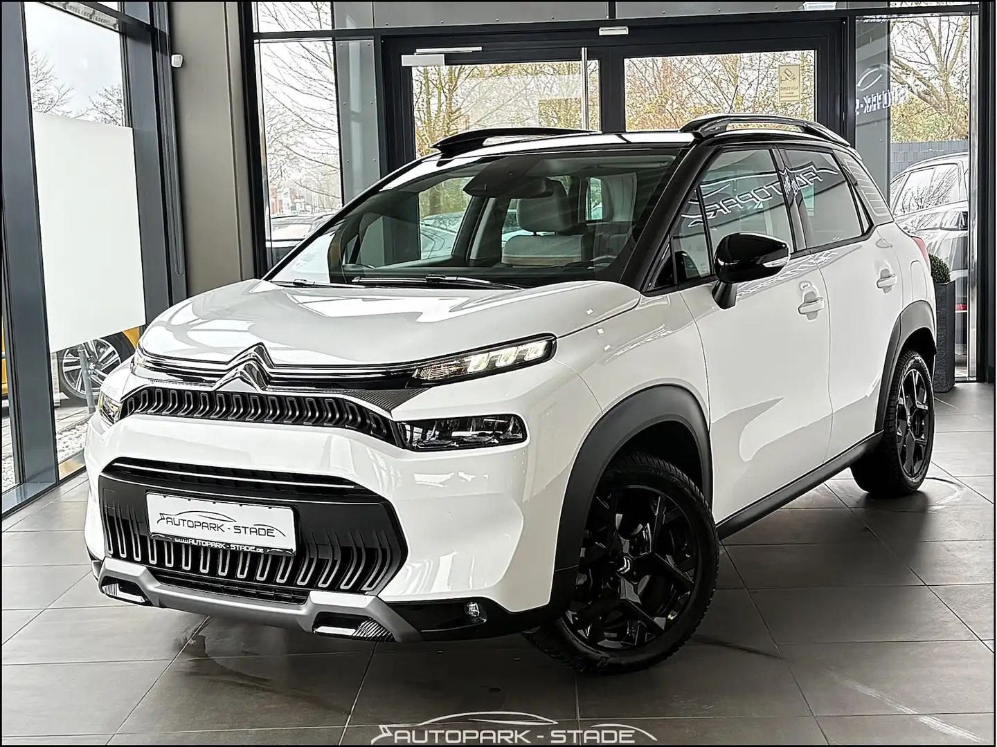 Citroen C3 Aircross Max Pure TECH 130 Auto Assist Kamera Weiß - 2