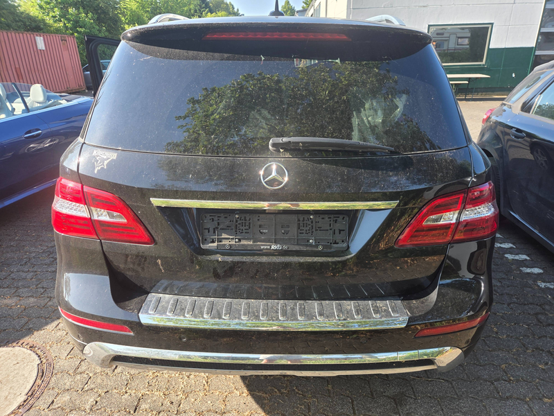 Mercedes-Benz ML 350 ML 350 CDI BlueTec 4Matic Edition 1 (166.024) — photo 4
