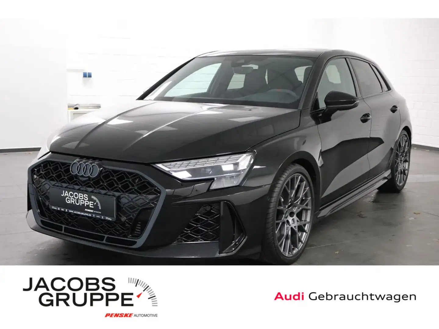 Audi RS3 Schwarz - 1