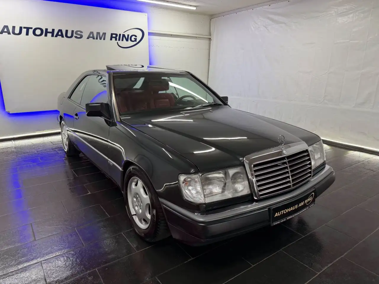 Mercedes-Benz CE 300 Sport AMG-SITZE LEDER EL.SHD SZHZ TEMPO, foto 4