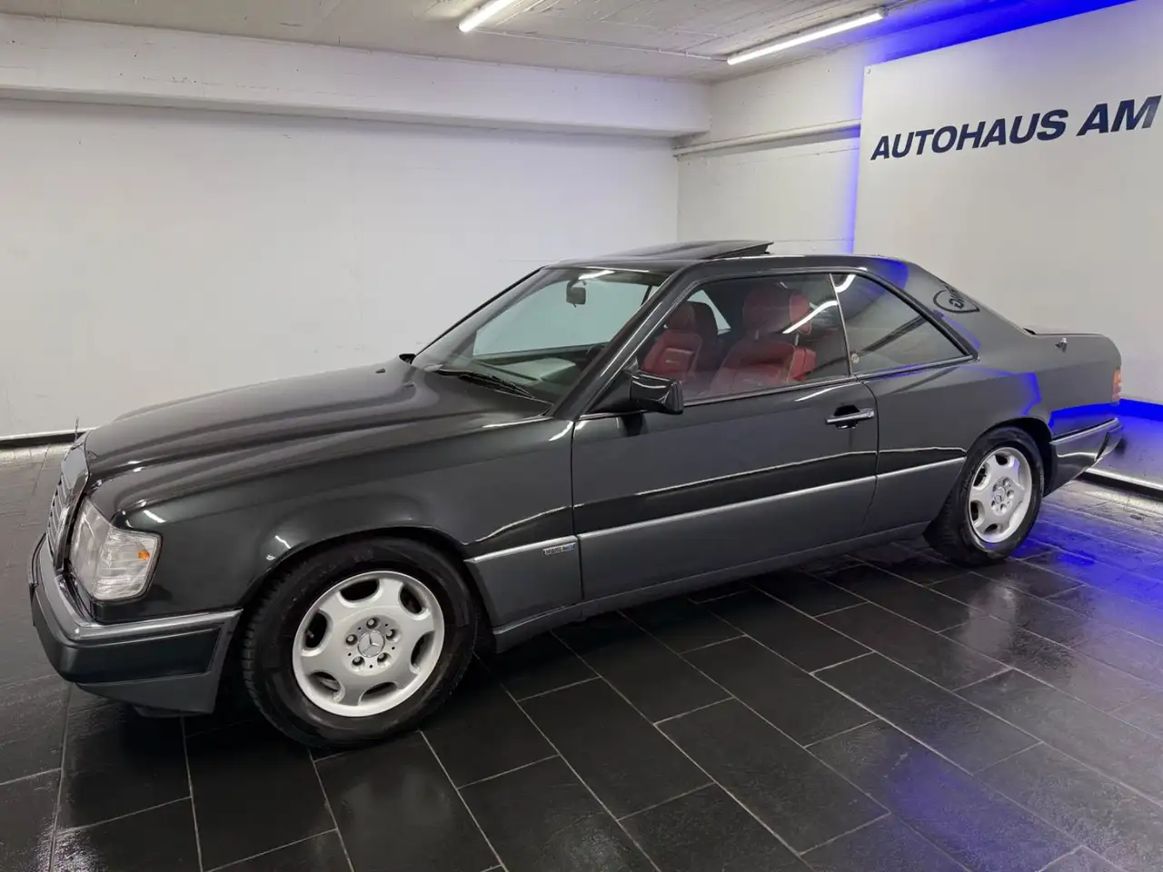 Mercedes-Benz CE 300 Sport AMG-SITZE LEDER EL.SHD SZHZ TEMPO, foto 3