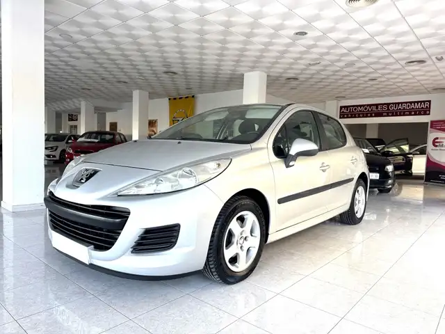 Peugeot 207 1.4HDI Confort