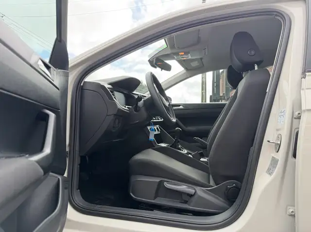 Volkswagen Polo view 7