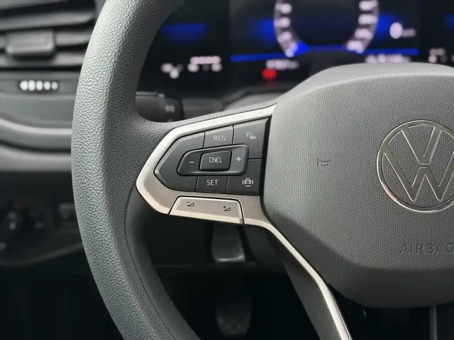Volkswagen Polo view 17