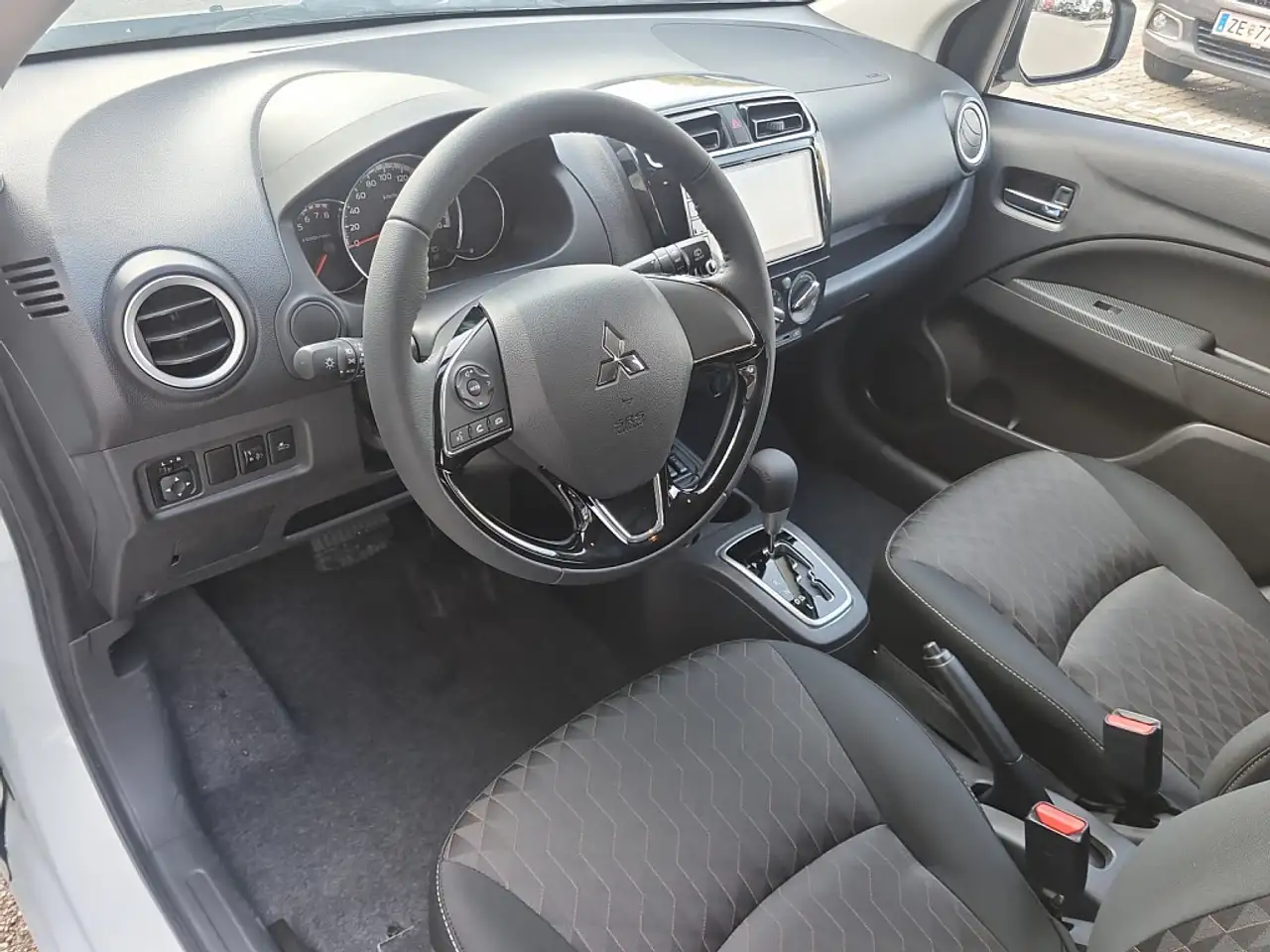 Mitsubishi Space Star 1,2 MIVEC Invite Autom. *ab -*, миниатюра 9