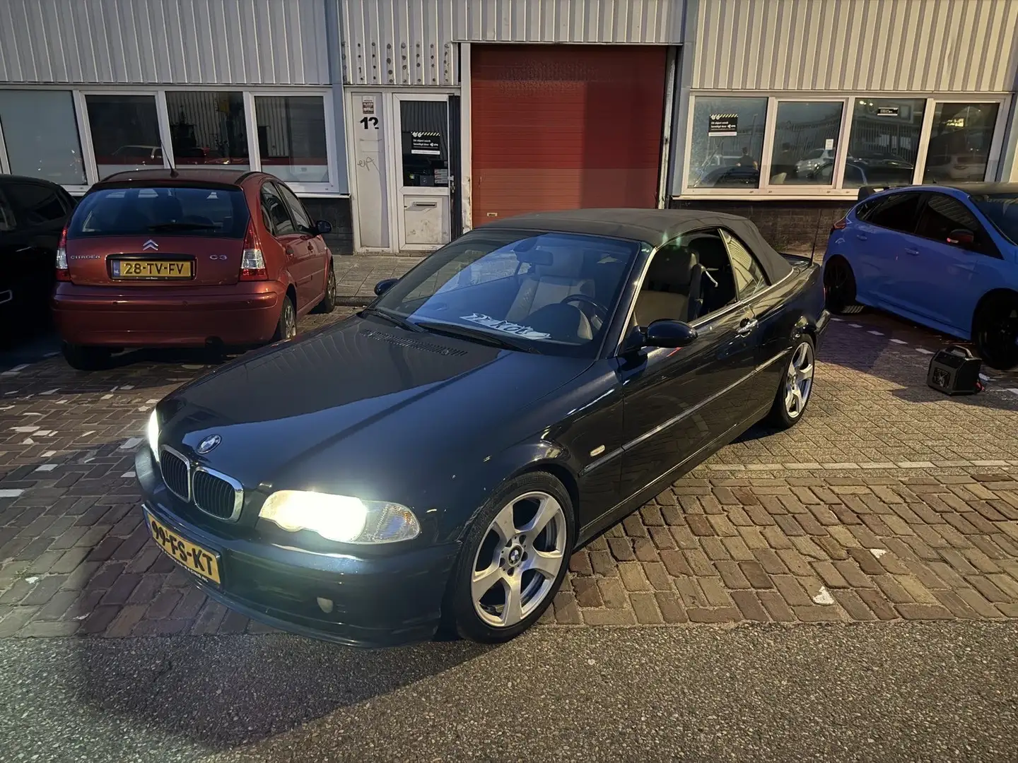 BMW 330 323Ci Executive Niebieski - 1