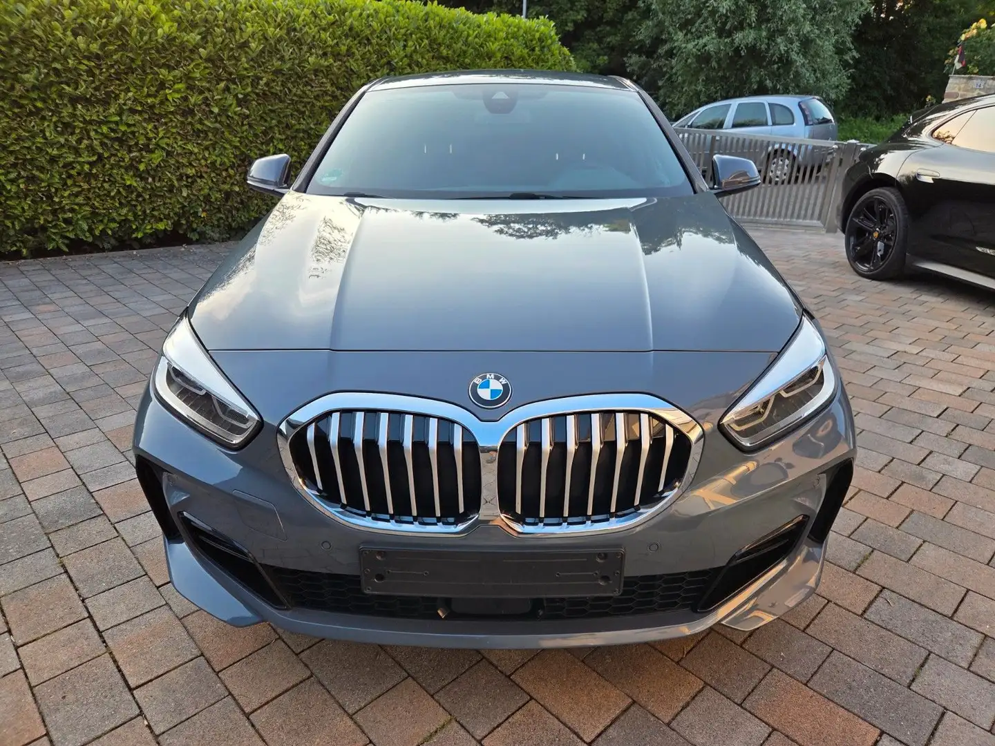 BMW 118 i M Paket LivePR LED Hifi DAB Kamera Fern 18 Gris - 2