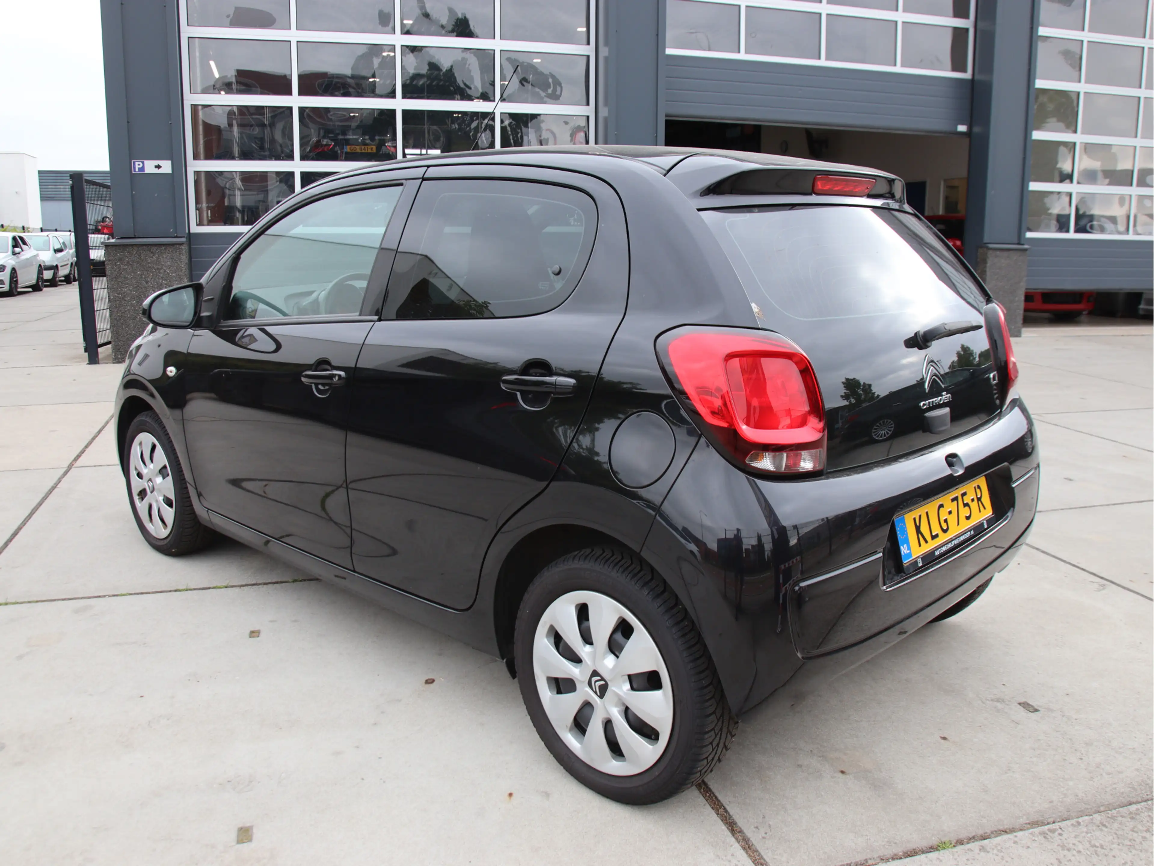 Citroen C1 1.0 VTi Shine Stoelvw, Climate, Camera, Carplay Zo — photo 6