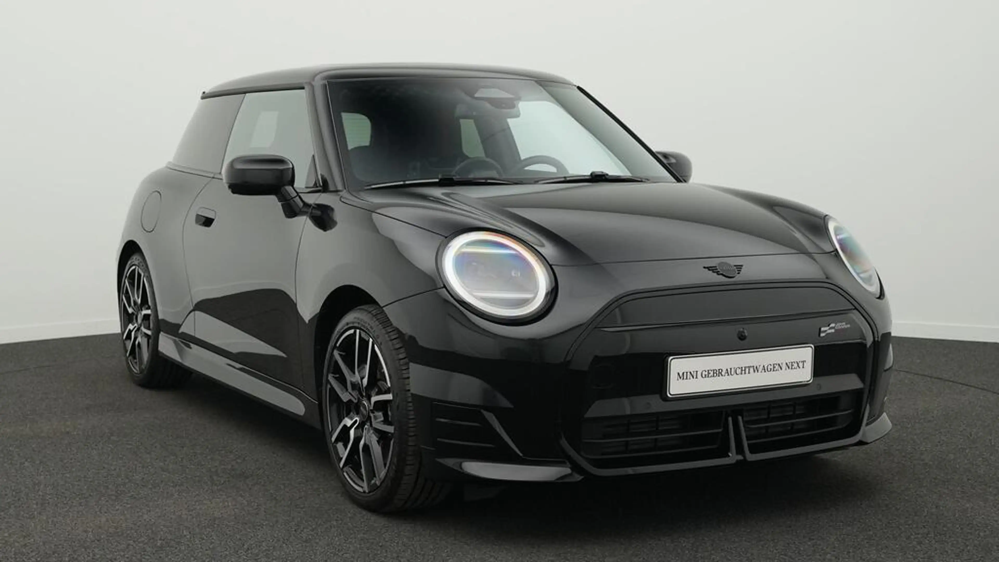 MINI Cooper SE John Cooper Works Trim — photo 14