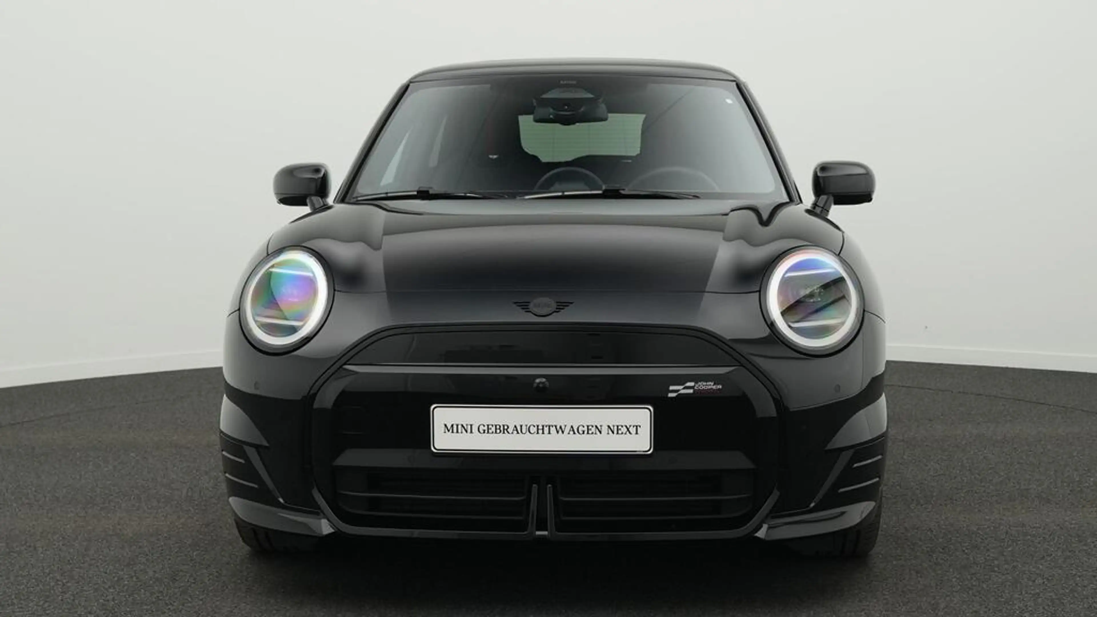 MINI Cooper SE John Cooper Works Trim — photo 15