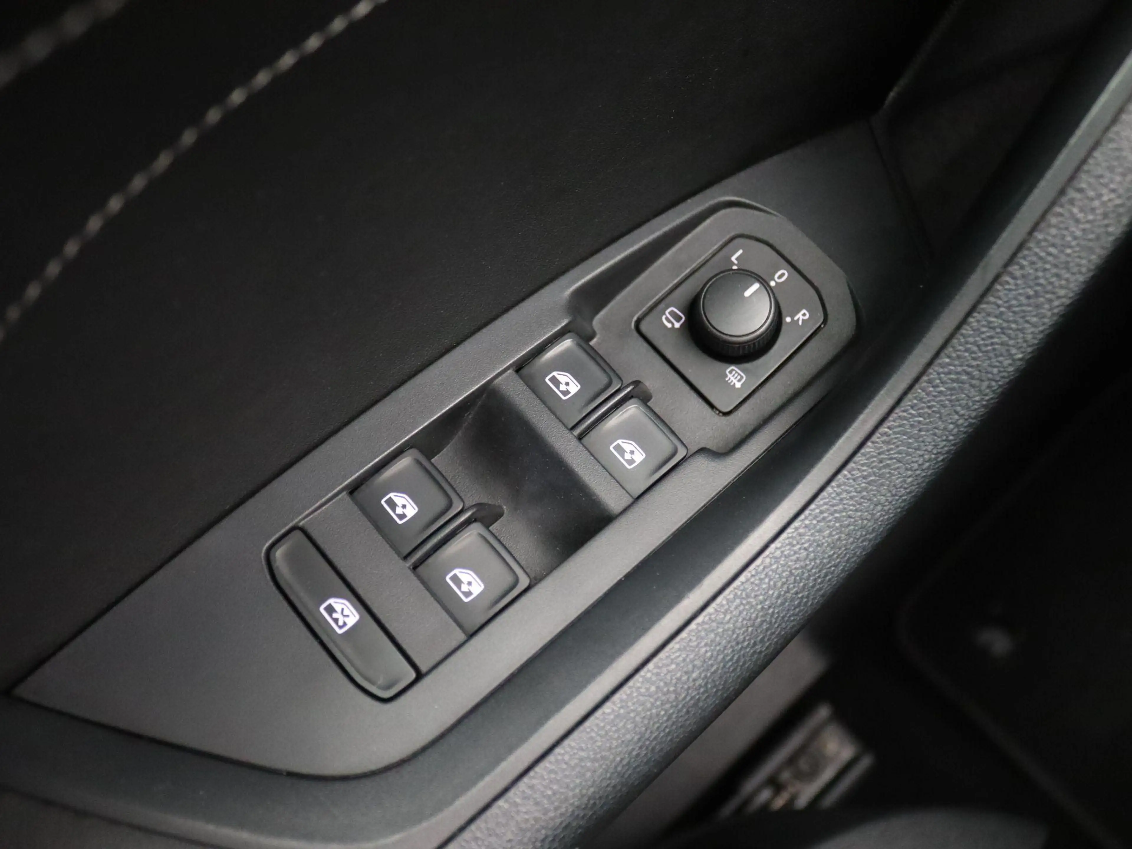 Skoda Kodiaq 1.5 TSI Business Edition Plus 7p. 150PK DSG Panora — photo 39